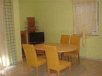 Sonja Apartment *